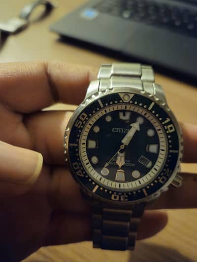 200 meters diver watch latest one this one is from England London