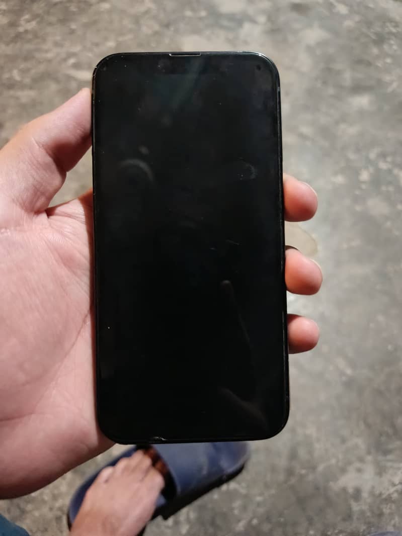 Apple iPhone 13 2