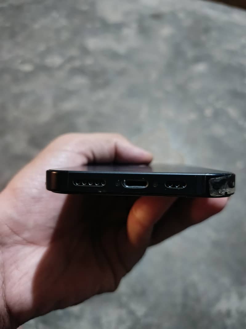 Apple iPhone 13 3