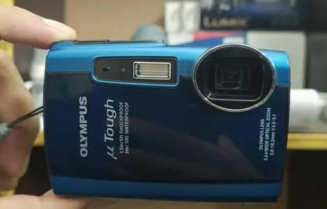 OLYMPUS