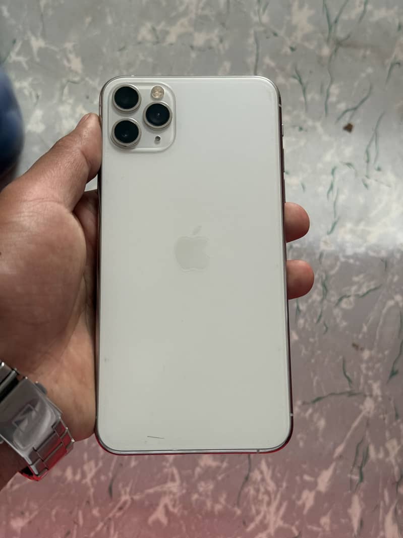 Apple iPhone 11 Pro Max 1