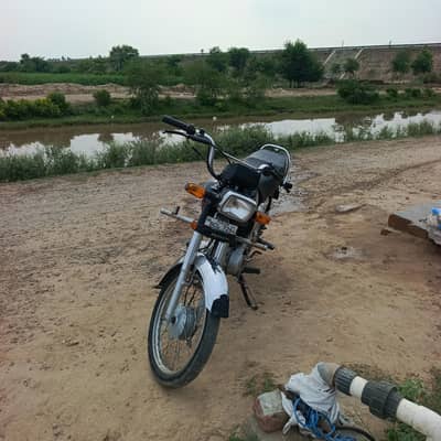 Black color 70 honda