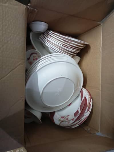 plastic dinner set