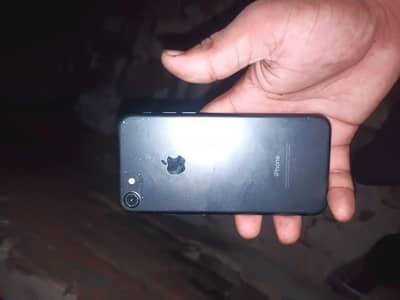 Apple iPhone 7