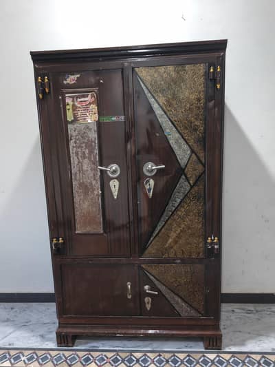 Steel Almirah 2 Door good condition