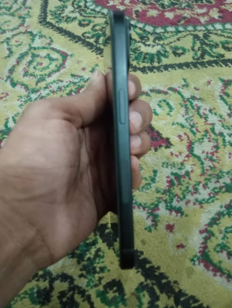 Apple iPhone 15 1