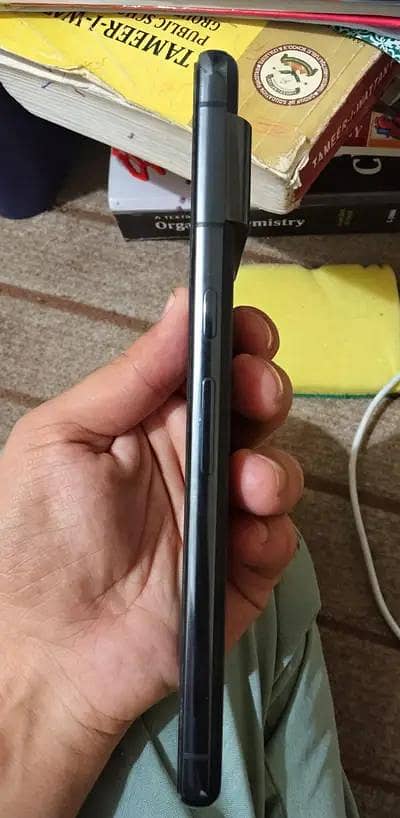 Google Pixel 8 Pro 2