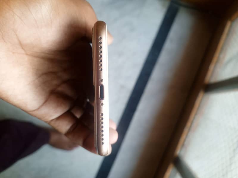 Apple iPhone 8 Plus 2
