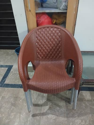 plastic 2 chairs