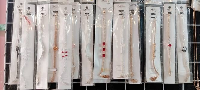 “Stylish Bracelets for Girls – New Fancy Collection at Low Price”