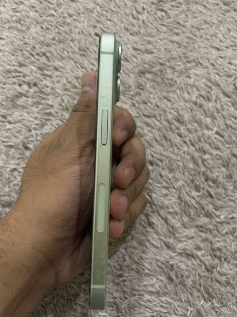 Apple iPhone 15 1