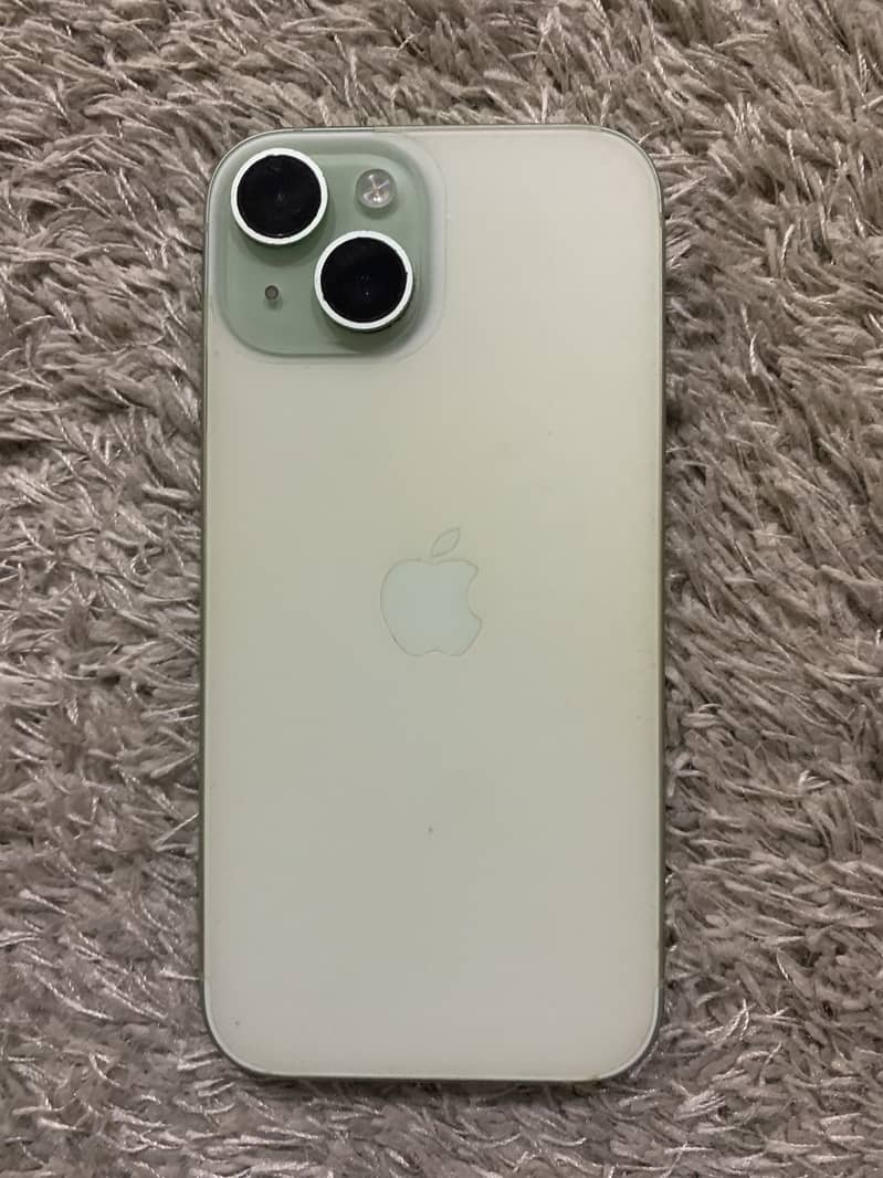 Apple iPhone 15 7