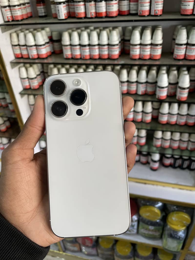 Apple iPhone 14 Pro 0