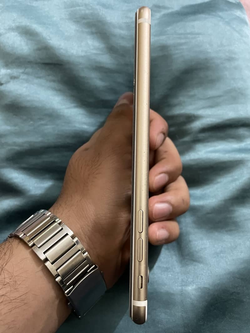 Apple iPhone 7 Plus 1