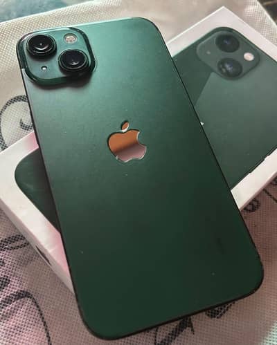 Apple iPhone 13