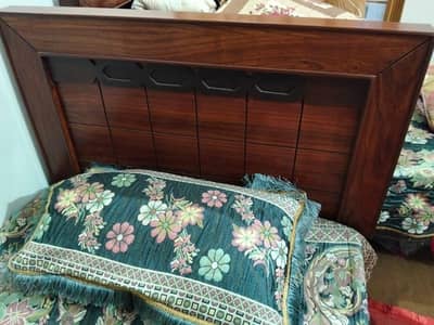 2 single bed no used brand new 1 single piece b mil sakta ha