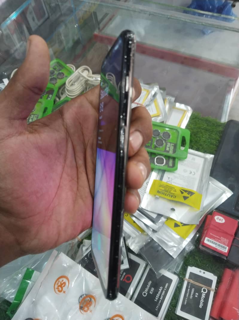 One Plus 6T 4