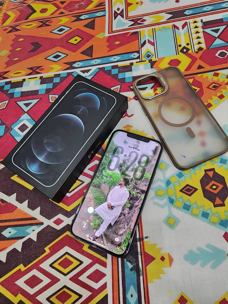 Apple iPhone 12 Pro Max 4