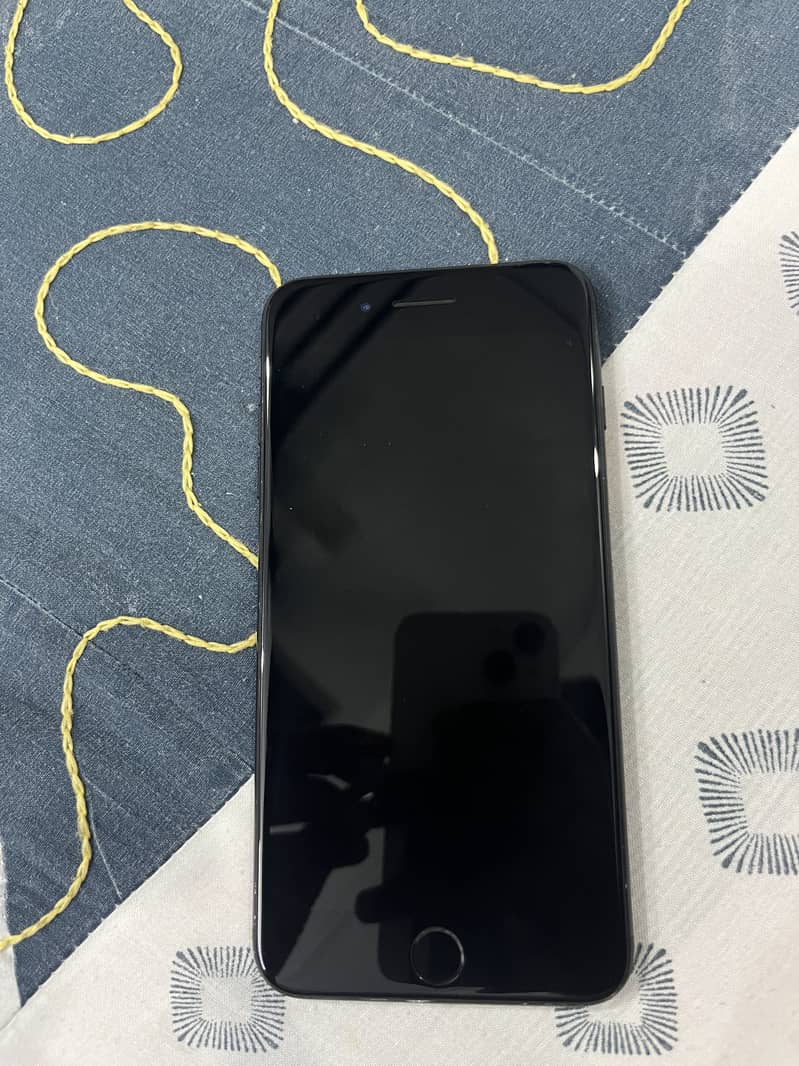 Apple iPhone 7 Plus 3