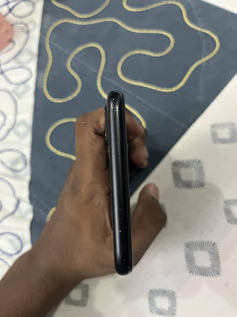 Apple iPhone 7 Plus 6