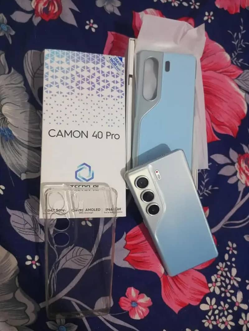 Tecno CAMON 40 Pro 1