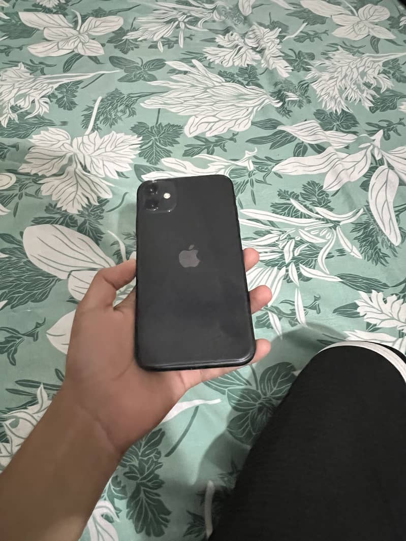 Apple iPhone 11 3