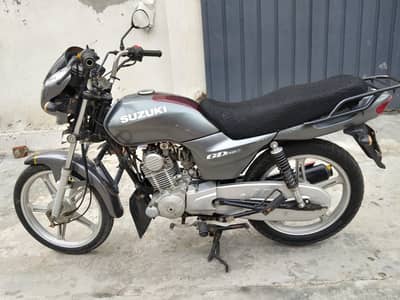 Suzuki GT 110 s biomato maujood hai iski,,03399440447
