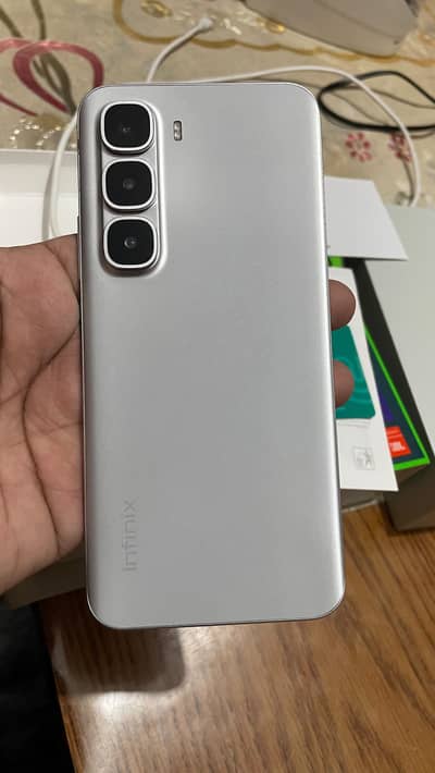 Infinix Hot 60 pro+