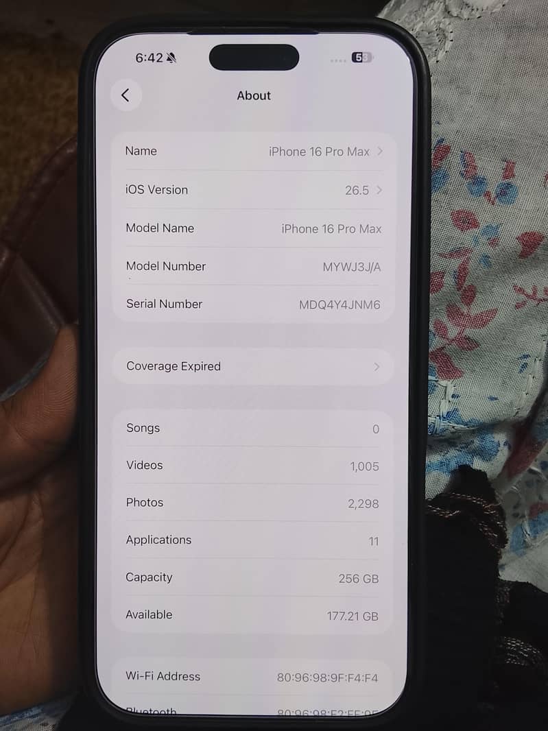 Apple iPhone 16 Pro Max 2