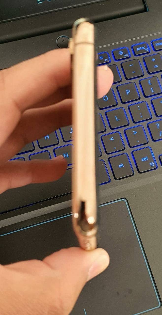 Apple iPhone XS Max 3