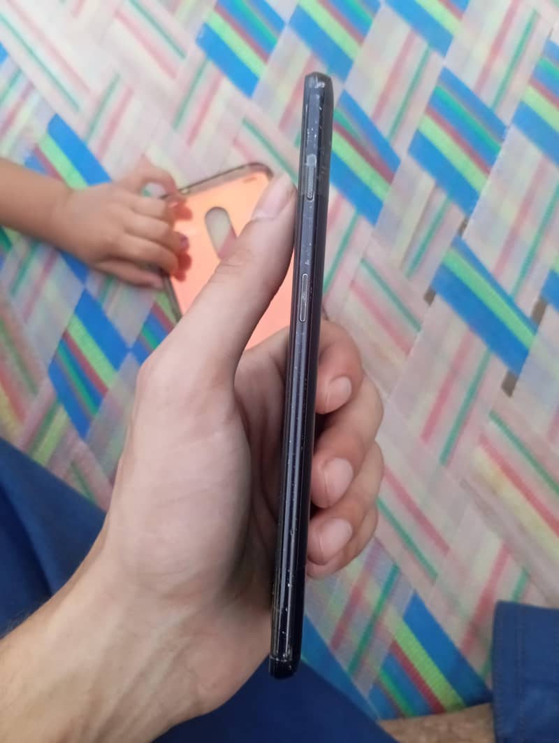 One Plus 6T 4