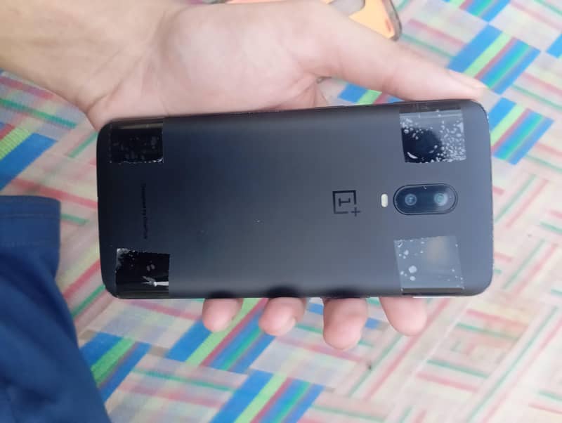 One Plus 6T 5