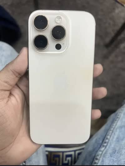 Apple iPhone 16 Pro