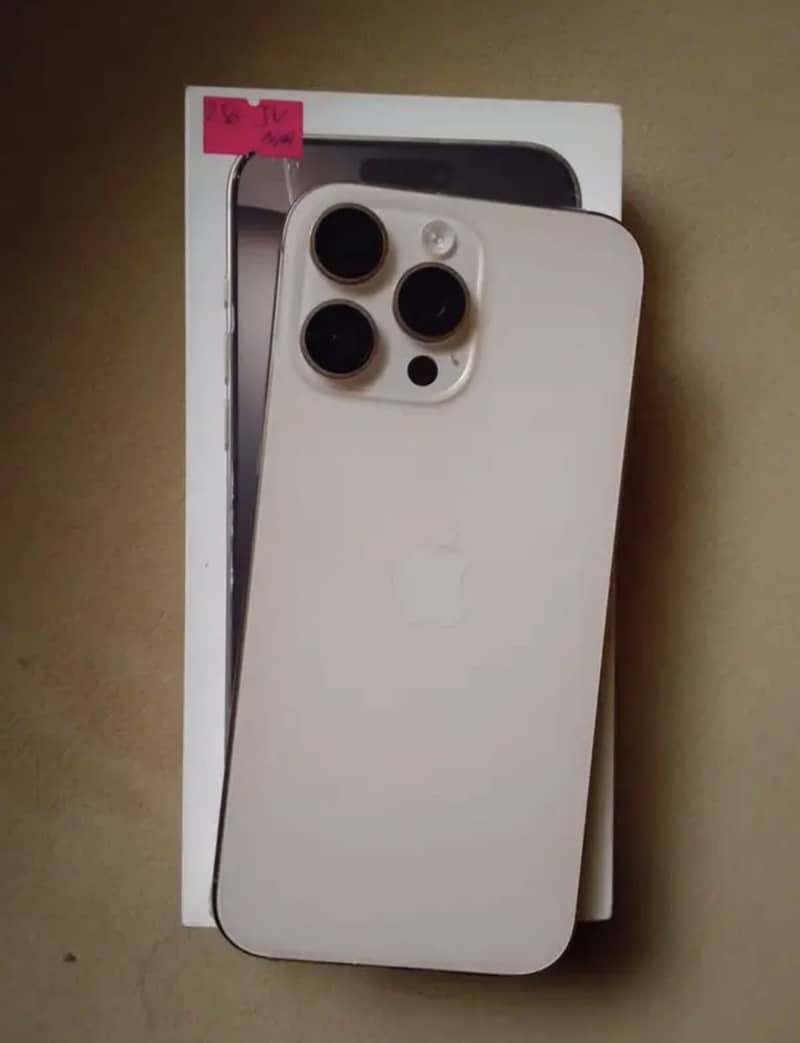 Apple iPhone 16 Pro 1