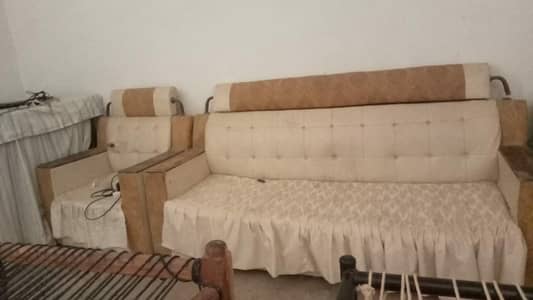 used sofa 8/10