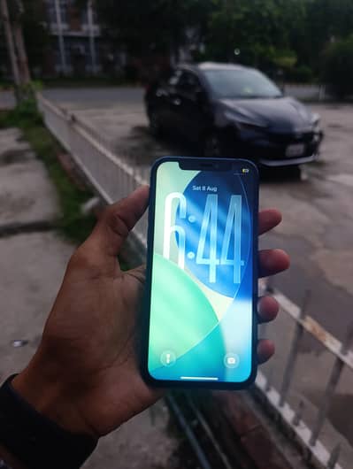 Apple iPhone 12