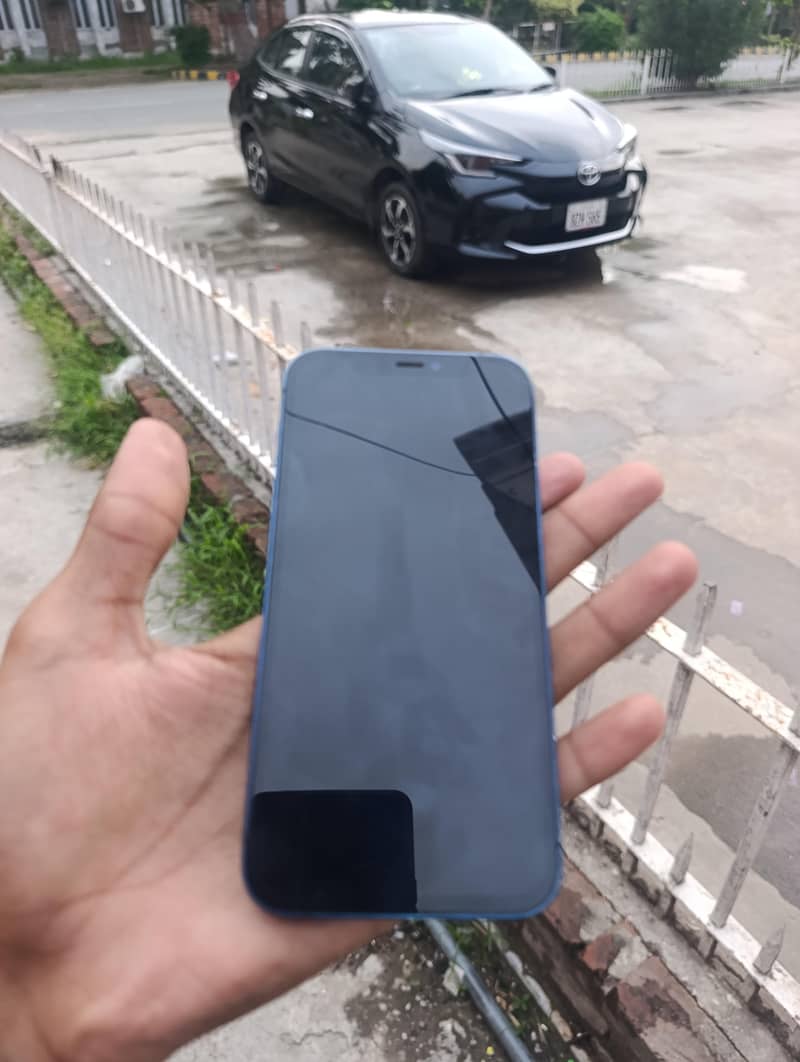 Apple iPhone 12 5