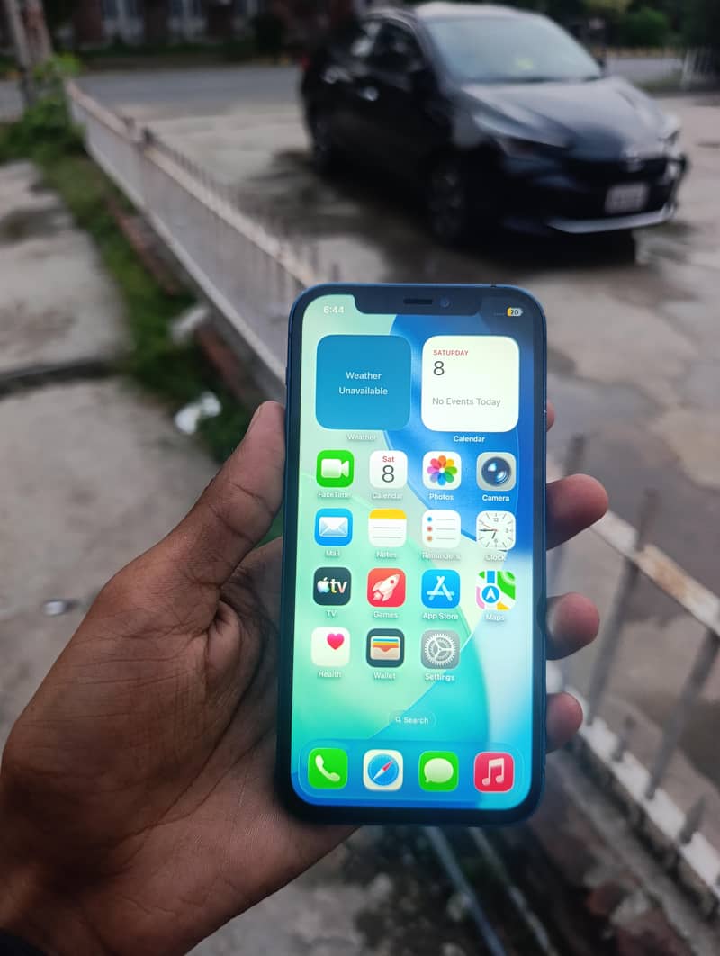 Apple iPhone 12 6