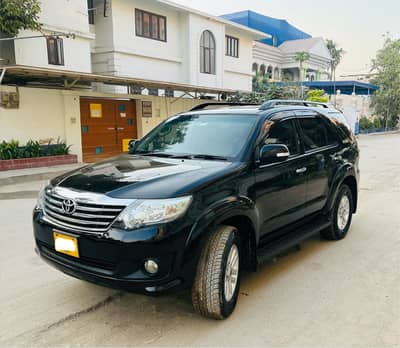 Toyota Fortuner V 2015