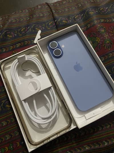 Apple iPhone 17 256GB Factory Unlock Under Warranty