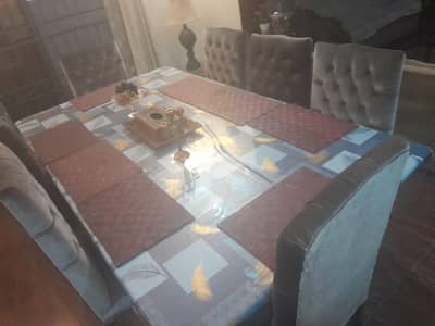 Dinning set of 8
