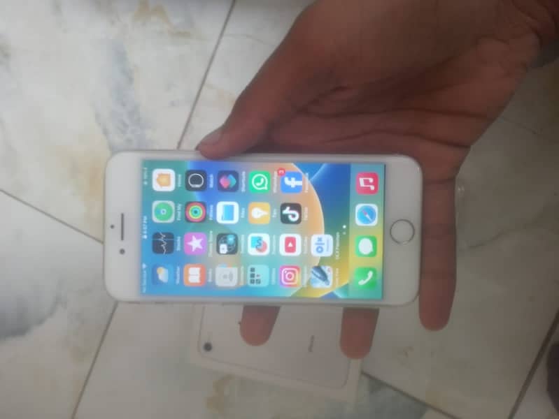 Iphone 8 4