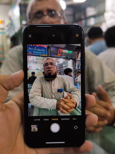 Apple iPhone XR