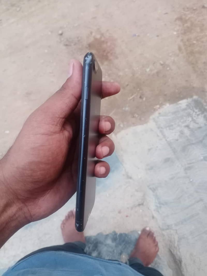 Apple iPhone 7 Plus 5