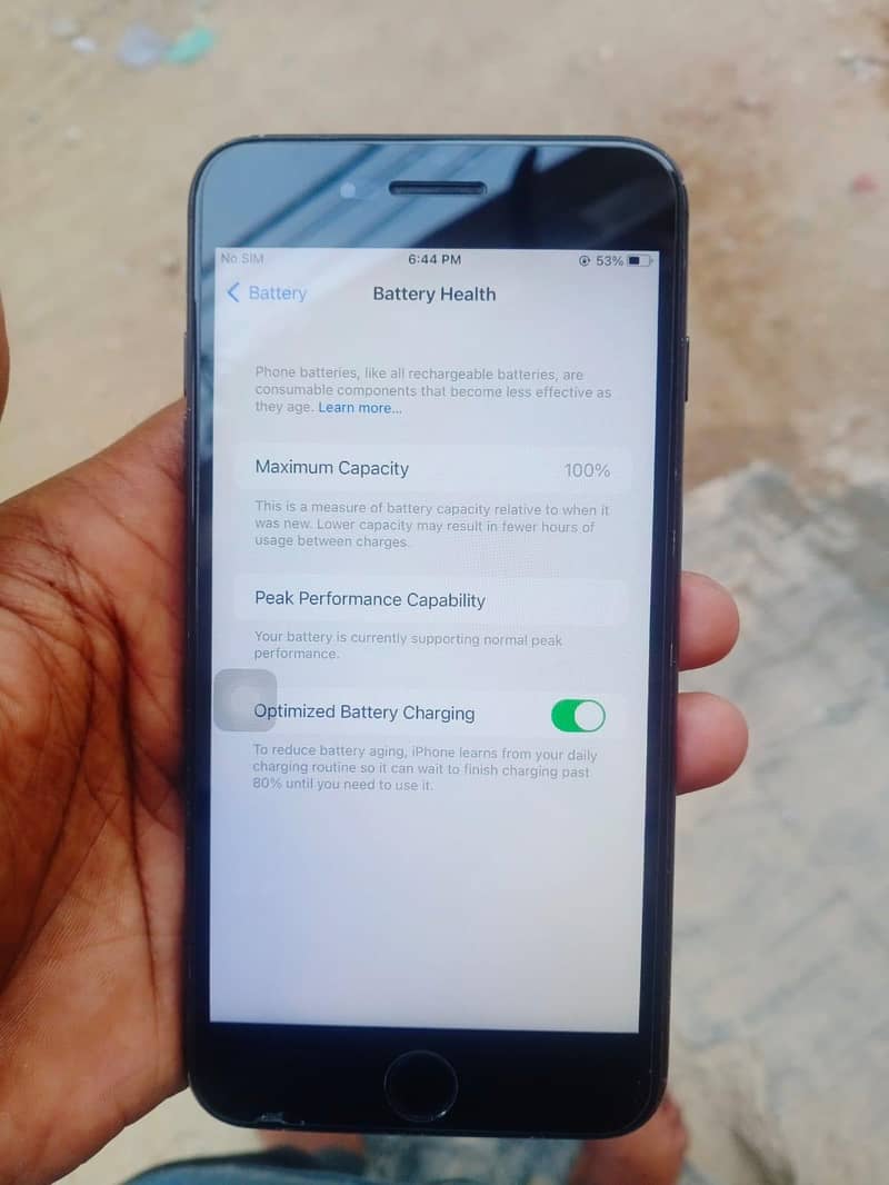 Apple iPhone 7 Plus 6