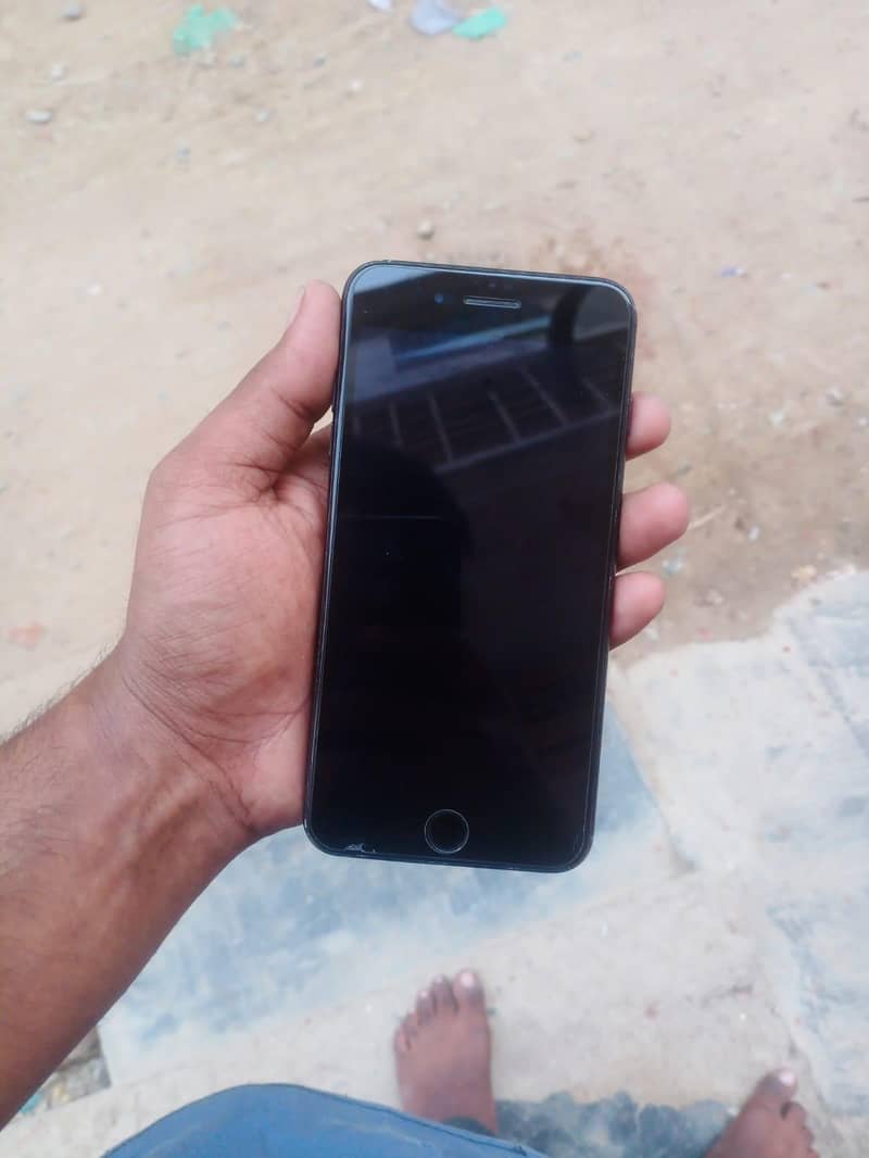Apple iPhone 7 Plus 10