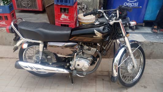 Honda 125 Selfstart Biomatic and documents clear 10/9 condition