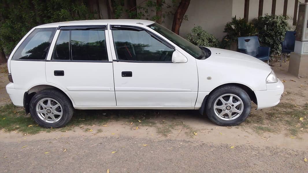 Suzuki Cultus VXR 2016 2