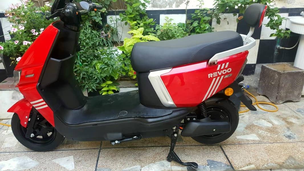 Revoo 5