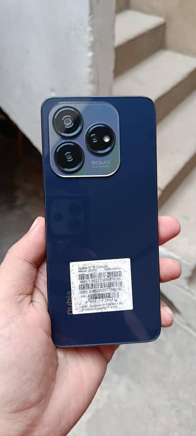 ZTE NUBIA V60 8\256